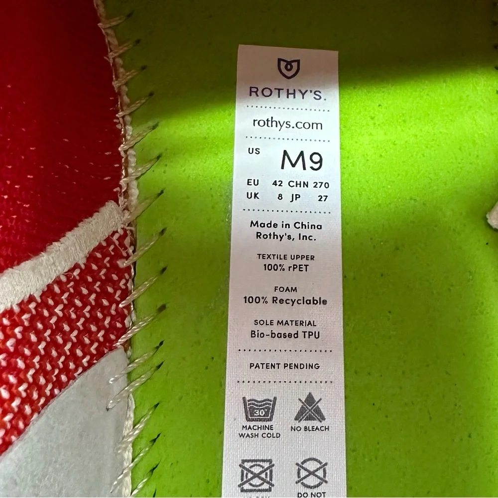 Rothy’s The RS01 Sneaker Off White Red Grey Up Comfort Gum Bottom Men’s 9 NWOB